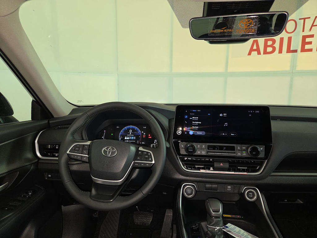 Thumbnail: 2026 Toyota Grand Highlander - 2