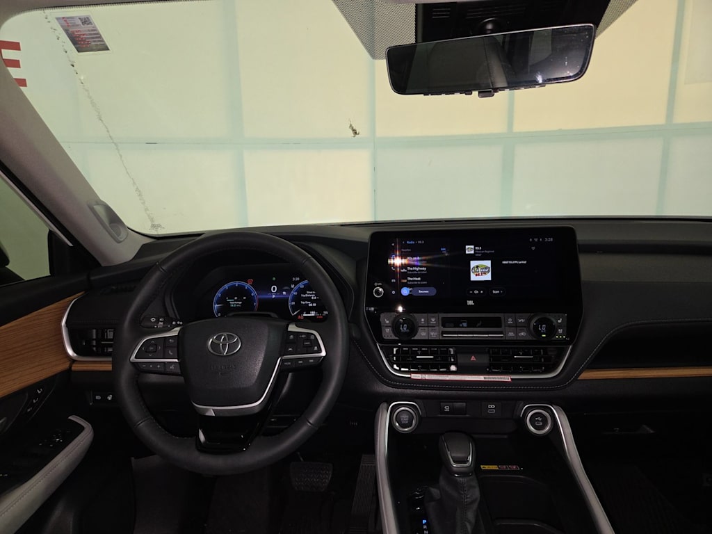 Thumbnail: 2026 Toyota Grand Highlander - 2