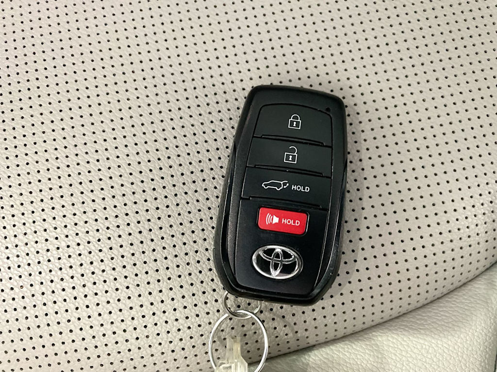 Thumbnail: 2024 Toyota Grand Highlander - 17