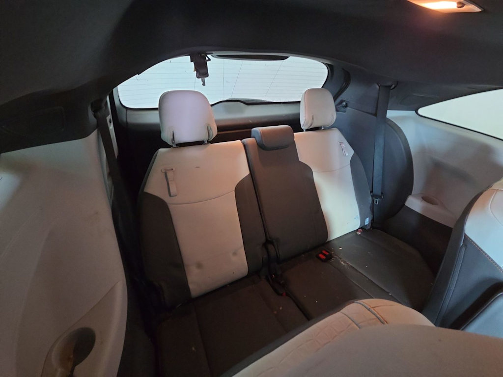 Thumbnail: 2021 Toyota Sienna - 25