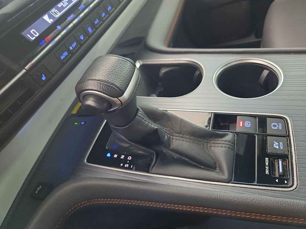 Thumbnail: 2021 Toyota Sienna - 15