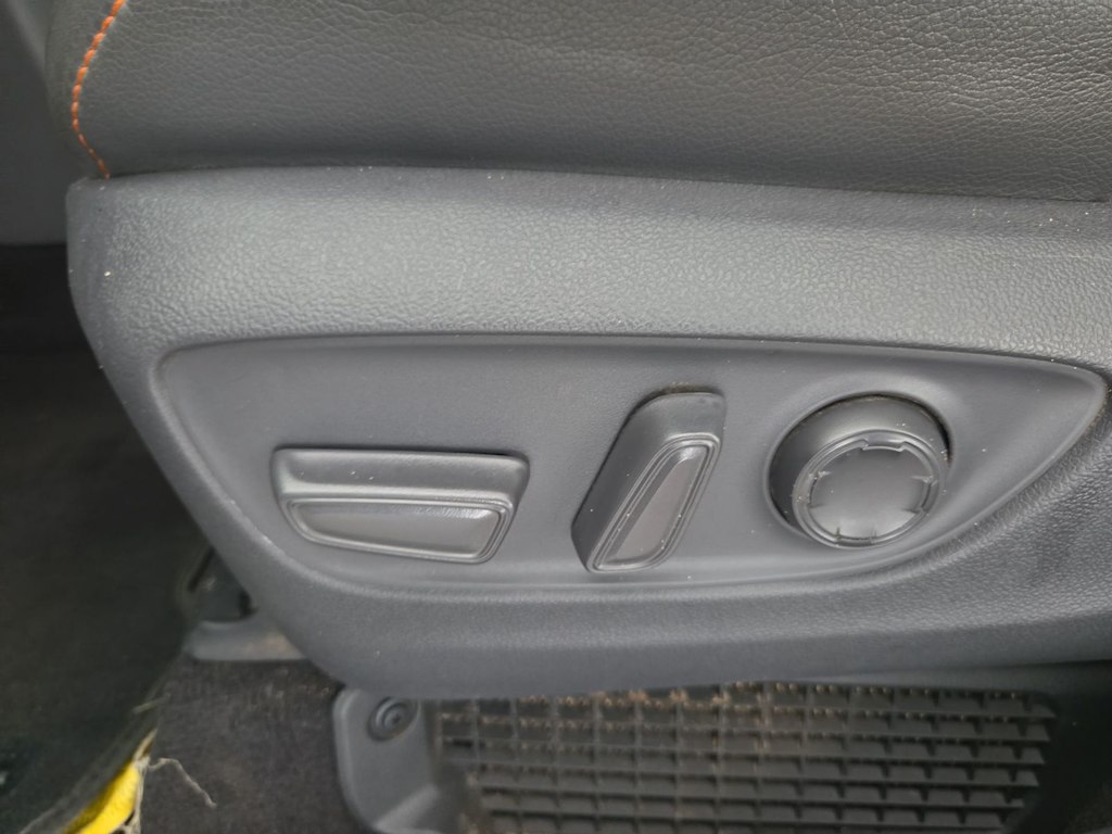 Thumbnail: 2021 Toyota Sienna - 22