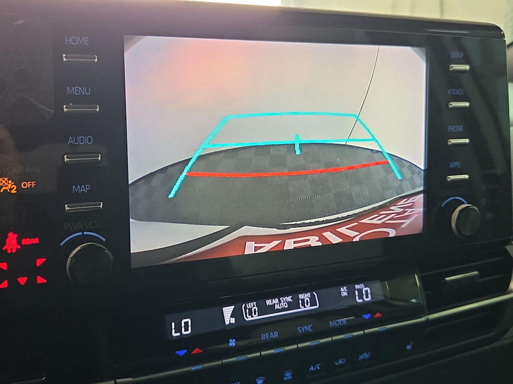 Thumbnail: 2021 Toyota Sienna - 28