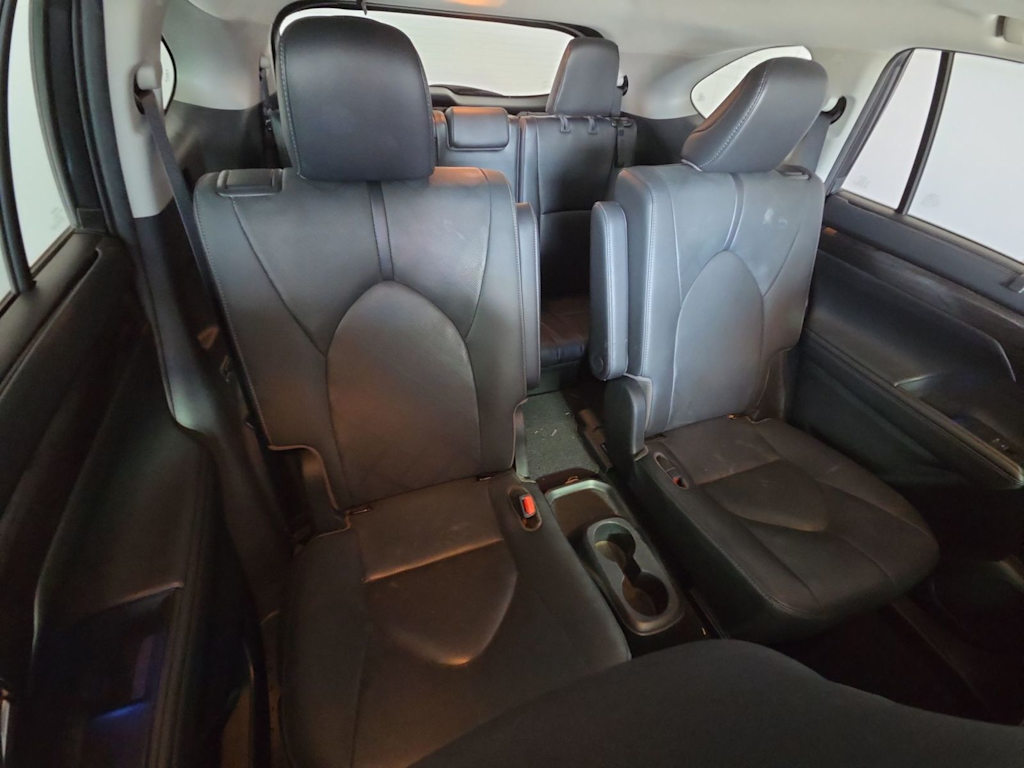 Thumbnail: 2021 Toyota Highlander - 23