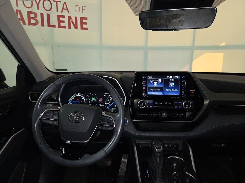 Thumbnail: 2021 Toyota Highlander - 2