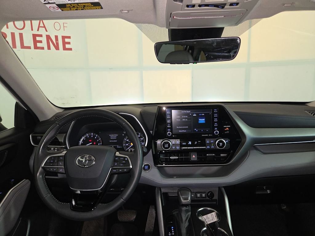 Thumbnail: 2021 Toyota Highlander - 2