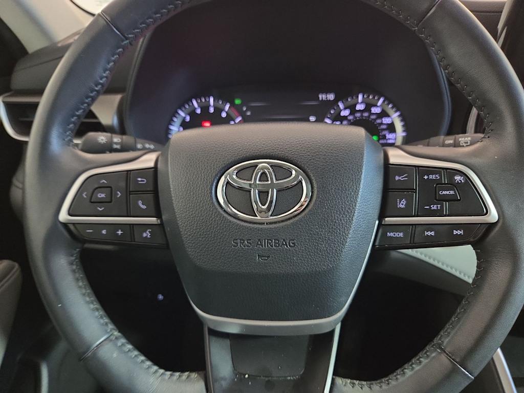Thumbnail: 2024 Toyota Highlander - 25