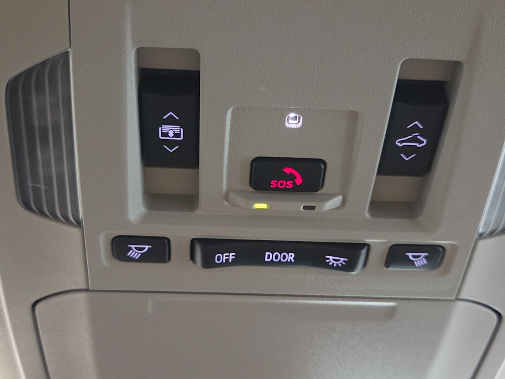 Thumbnail: 2024 Toyota Highlander - 30