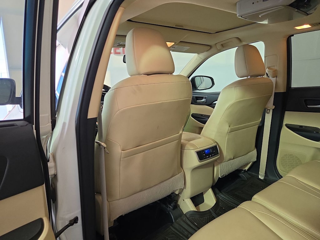 Thumbnail: 2014 Toyota Highlander - 13