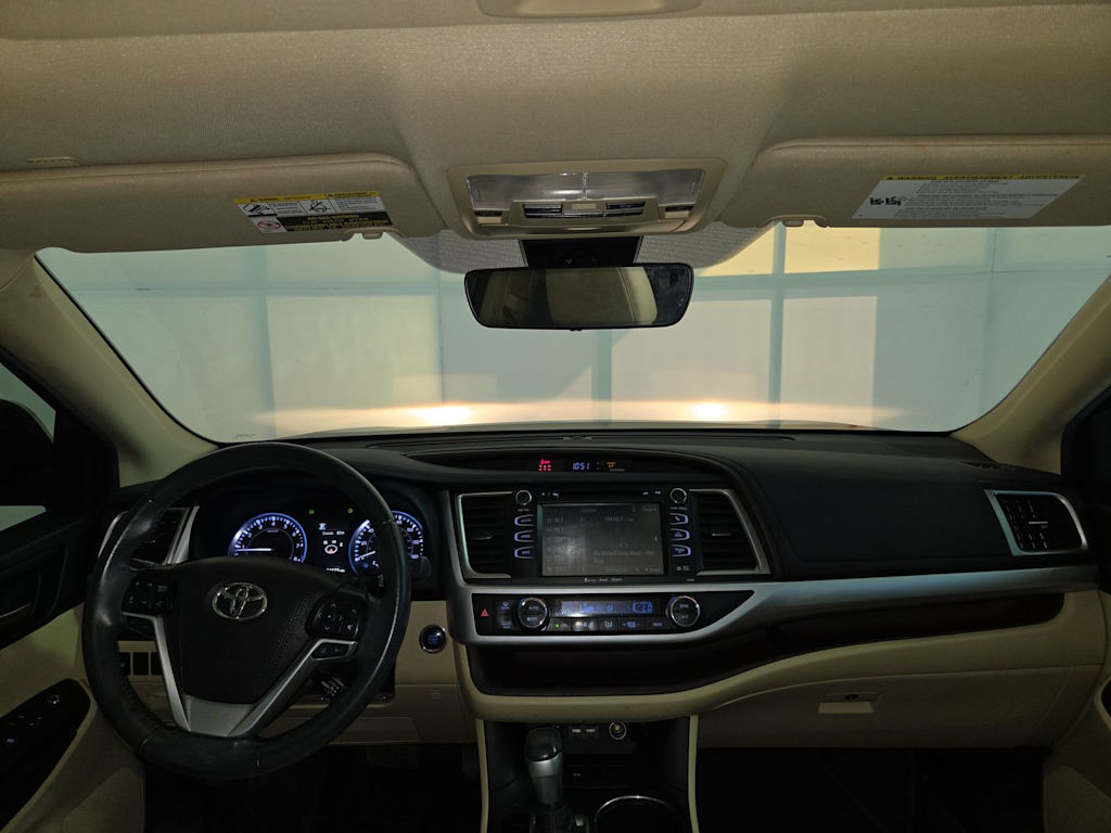 Thumbnail: 2019 Toyota Highlander - 10