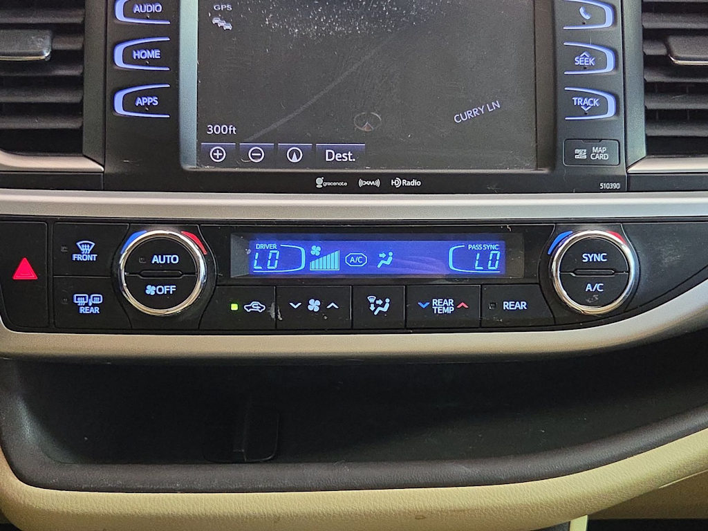 Thumbnail: 2019 Toyota Highlander - 28