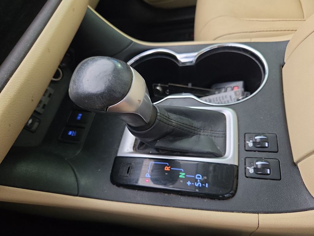 Thumbnail: 2019 Toyota Highlander - 15