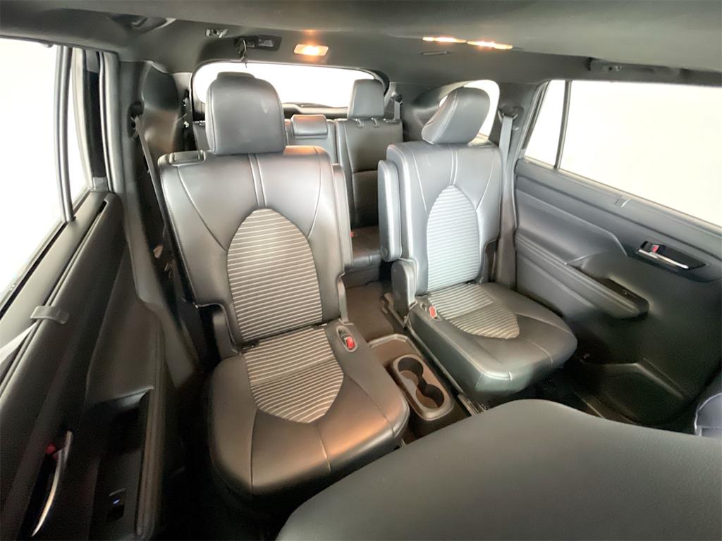 Thumbnail: 2022 Toyota Highlander - 24