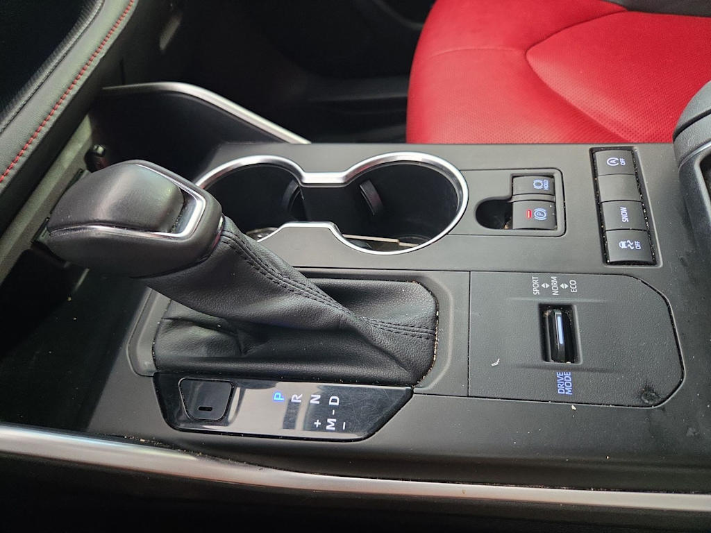 Thumbnail: 2021 Toyota Highlander - 15
