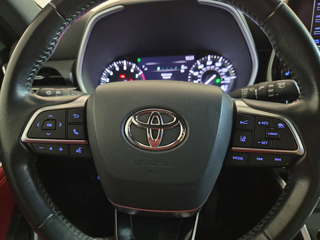 Thumbnail: 2021 Toyota Highlander - 26