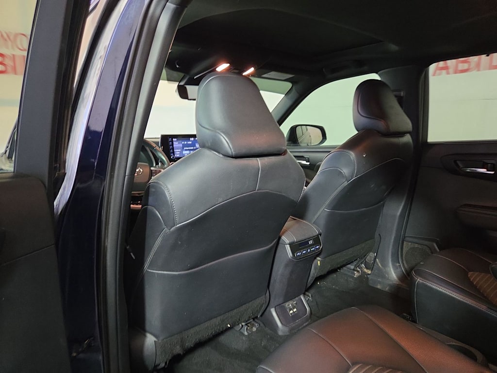 Thumbnail: 2021 Toyota Highlander - 12