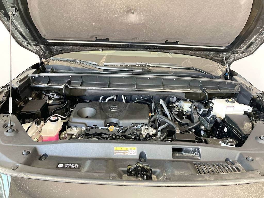 Thumbnail: 2023 Toyota Highlander - 8