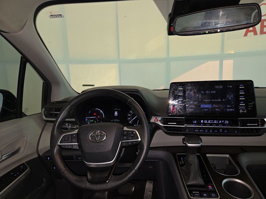 Thumbnail: 2023 Toyota Sienna - 2
