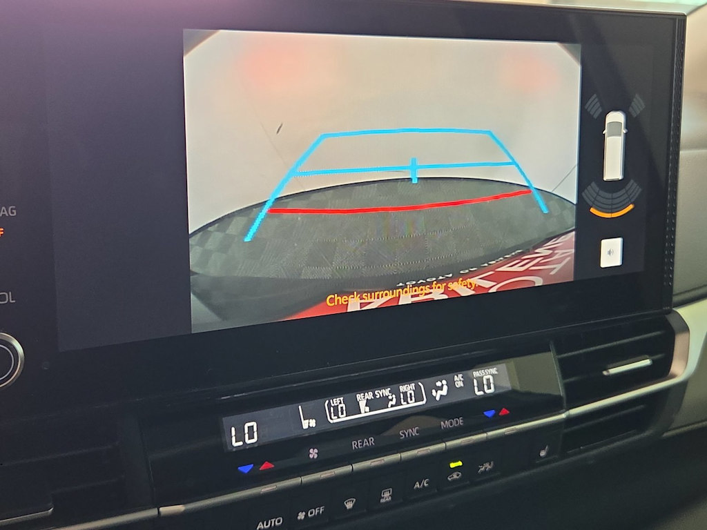 Thumbnail: 2025 Toyota Sienna - 23
