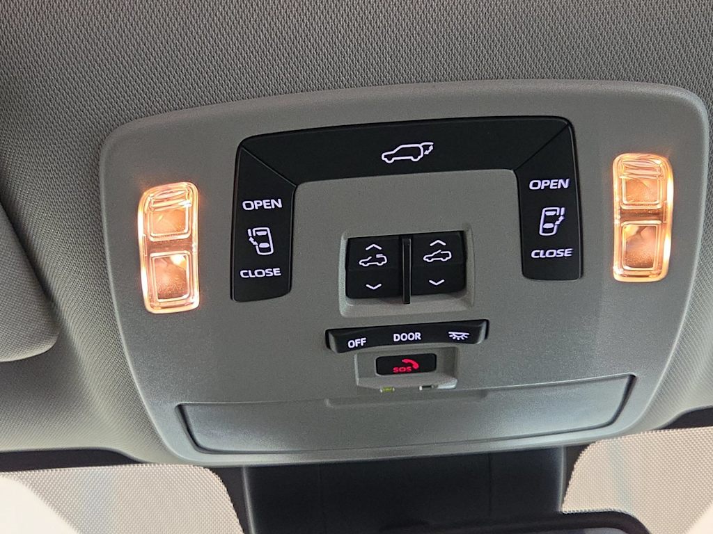 Thumbnail: 2026 Toyota Sienna - 28