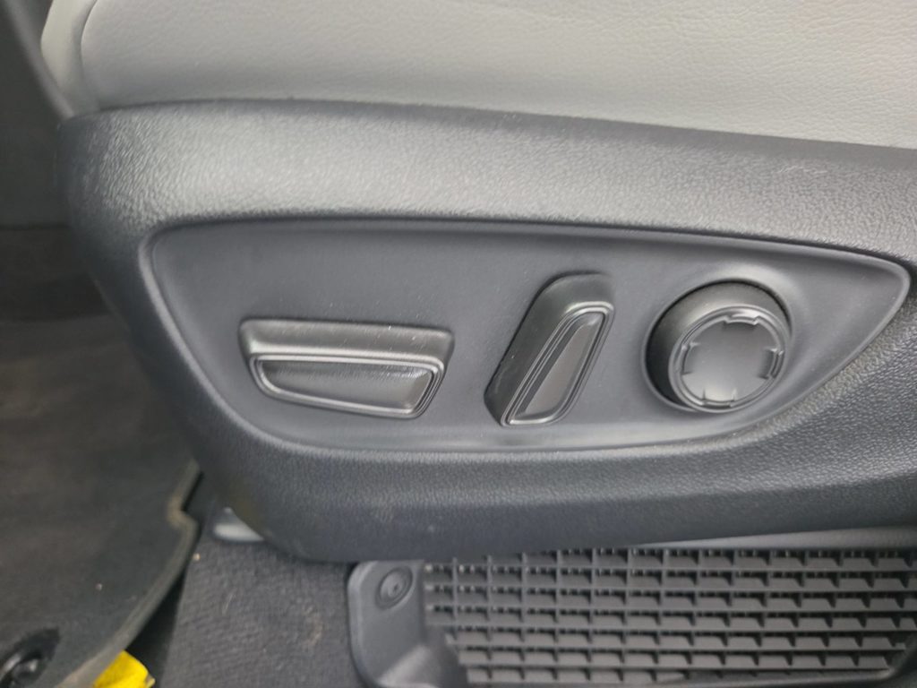 Thumbnail: 2026 Toyota Sienna - 21