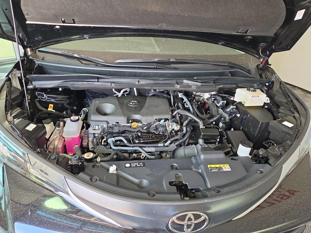 Thumbnail: 2026 Toyota Sienna - 9