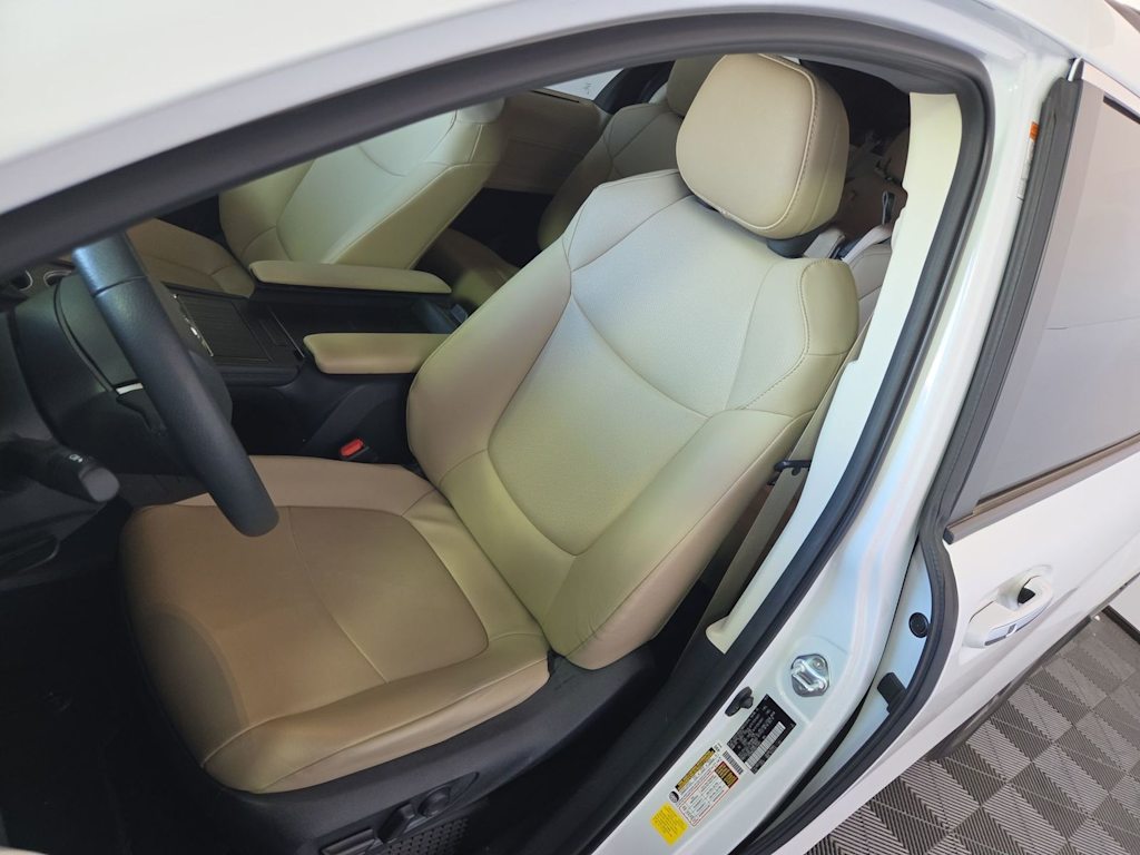 Thumbnail: 2022 Toyota Sienna - 13