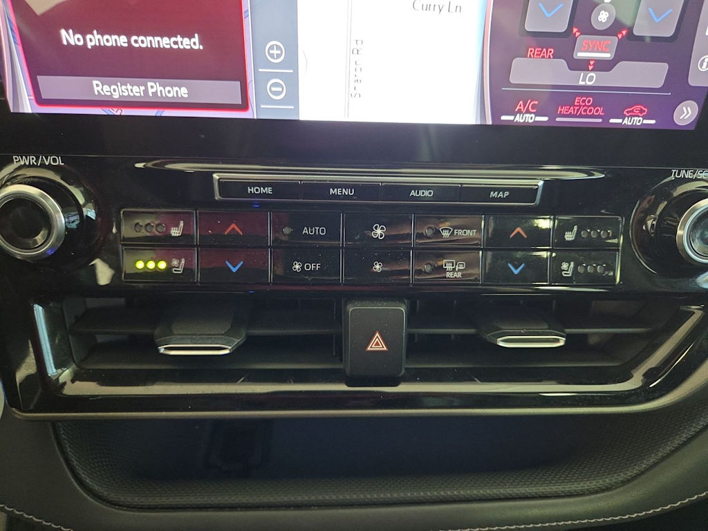 Thumbnail: 2021 Toyota Highlander - 26