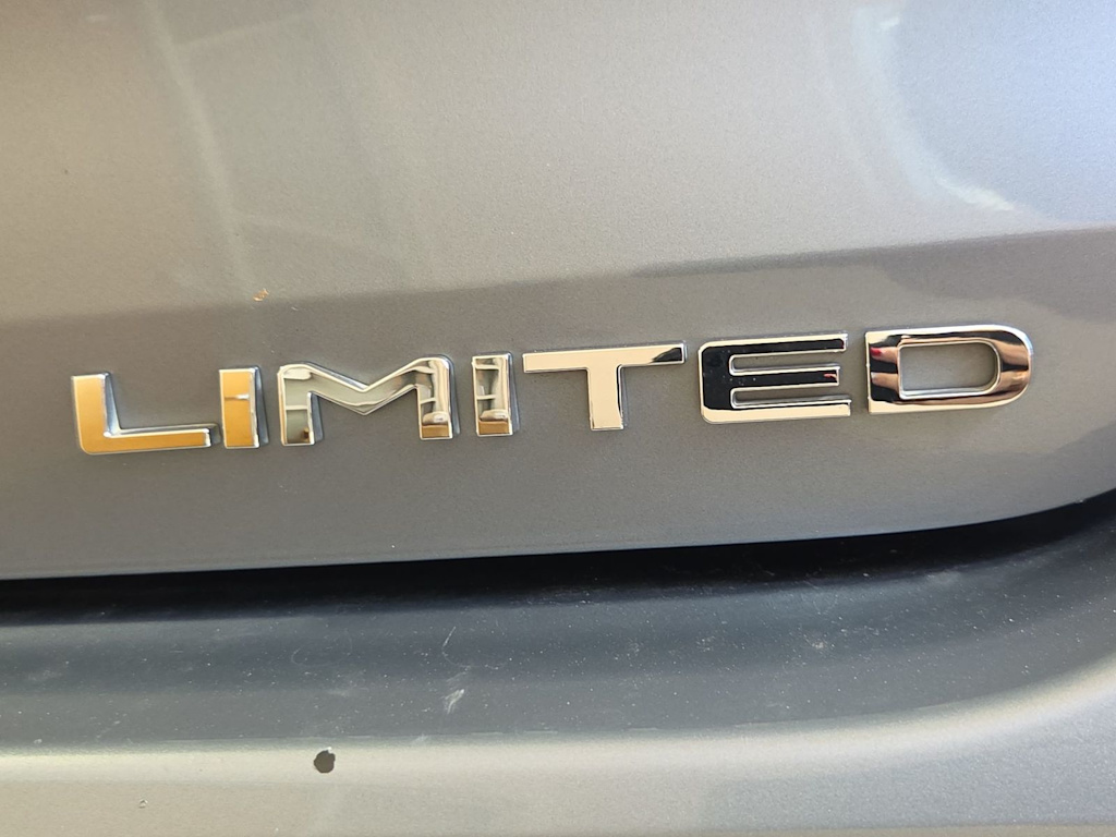 Thumbnail: 2021 Toyota Highlander - 7