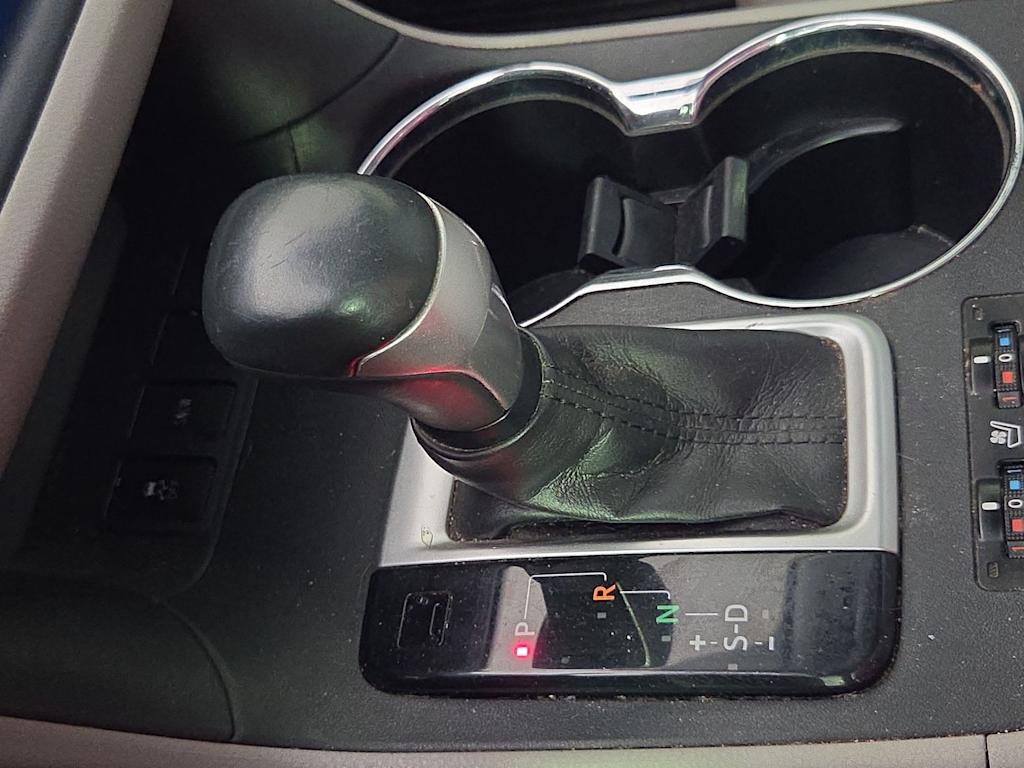 Thumbnail: 2019 Toyota Highlander - 27