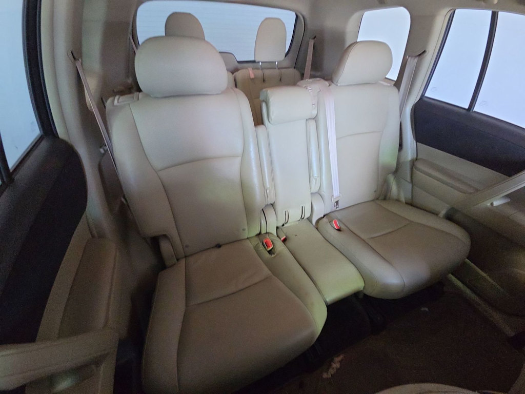 Thumbnail: 2011 Toyota Highlander - 21