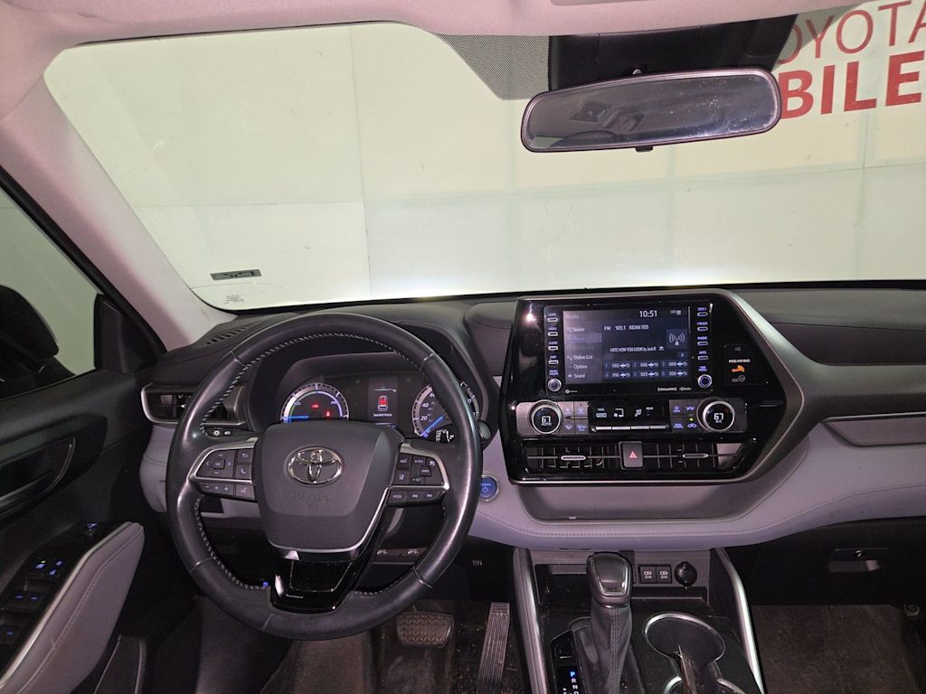 Thumbnail: 2021 Toyota Highlander - 2
