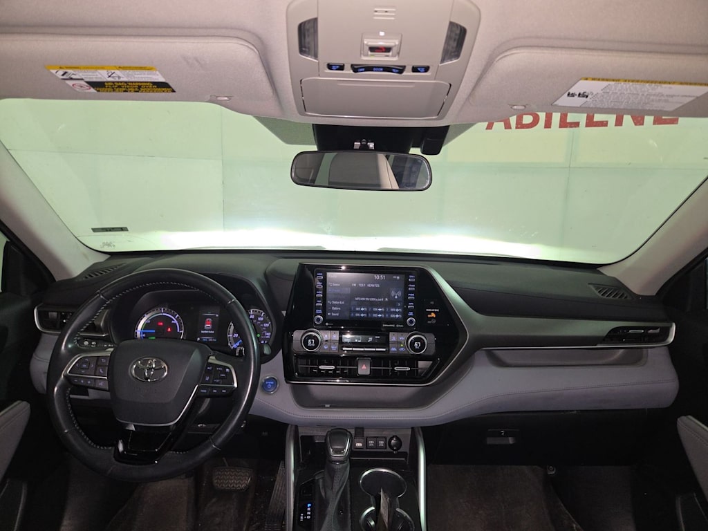 Thumbnail: 2021 Toyota Highlander - 9