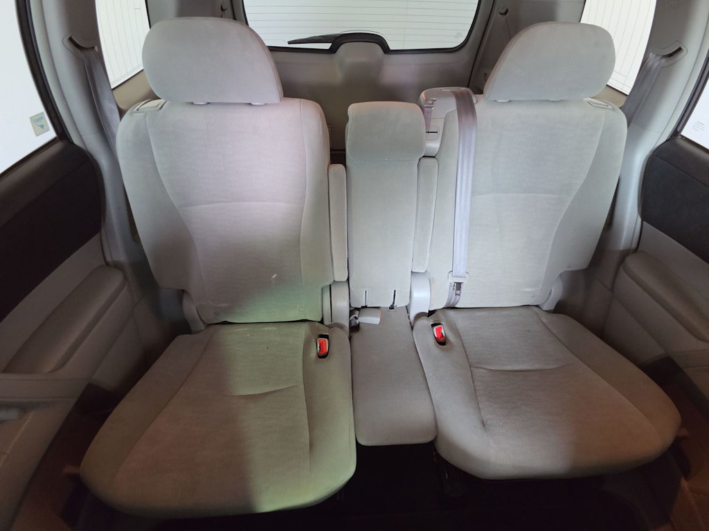Thumbnail: 2012 Toyota Highlander - 21