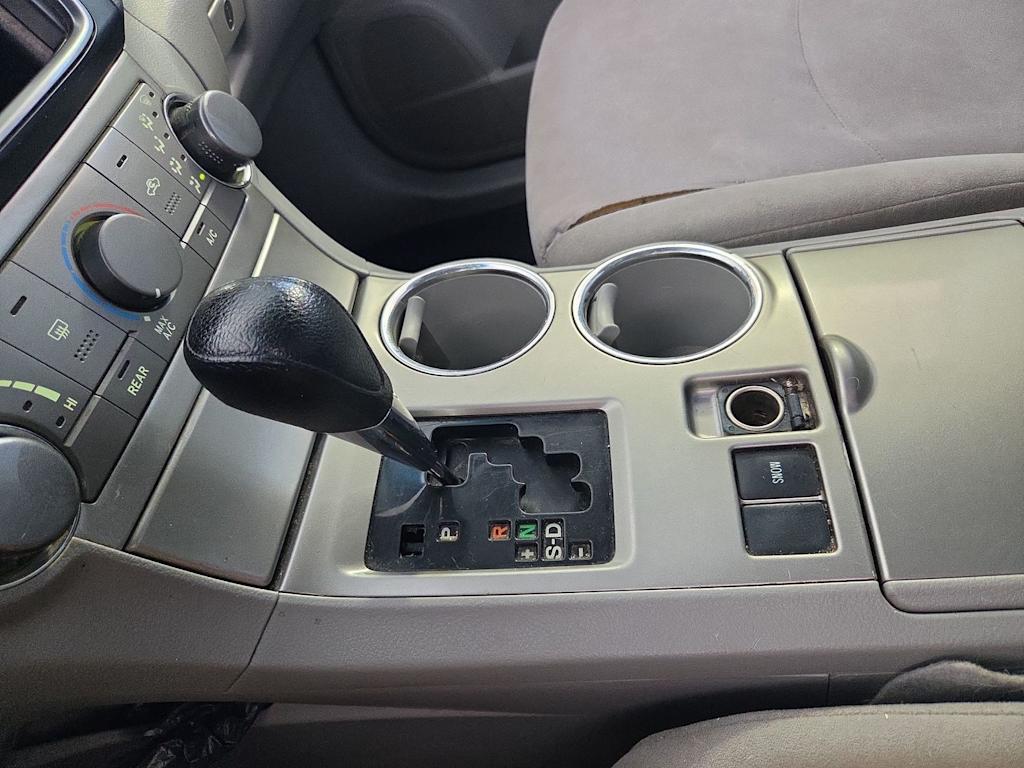 Thumbnail: 2013 Toyota Highlander - 15