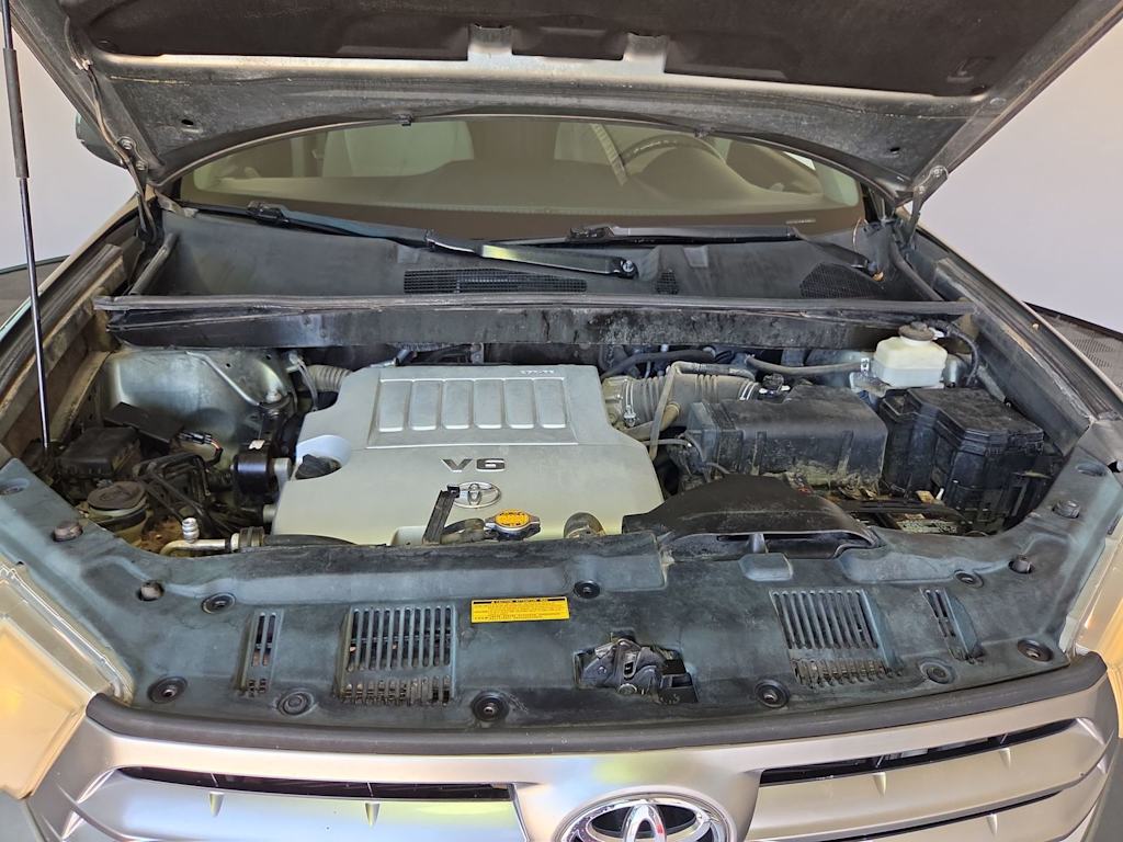 Thumbnail: 2013 Toyota Highlander - 8