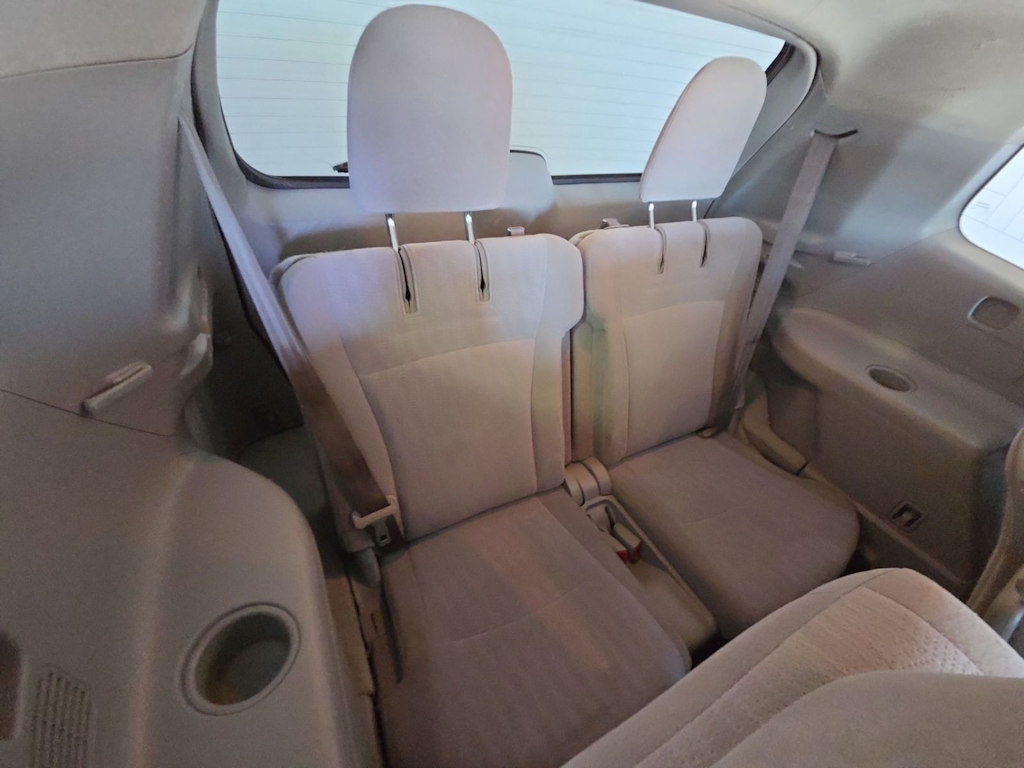 Thumbnail: 2013 Toyota Highlander - 24