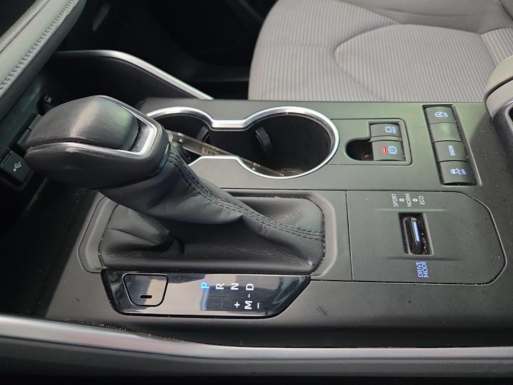 Thumbnail: 2020 Toyota Highlander - 14