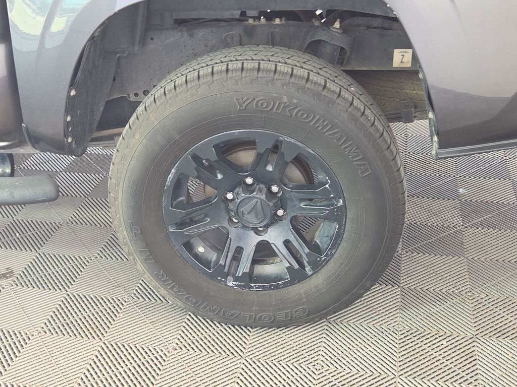 Thumbnail: 2020 Toyota Tacoma - 7