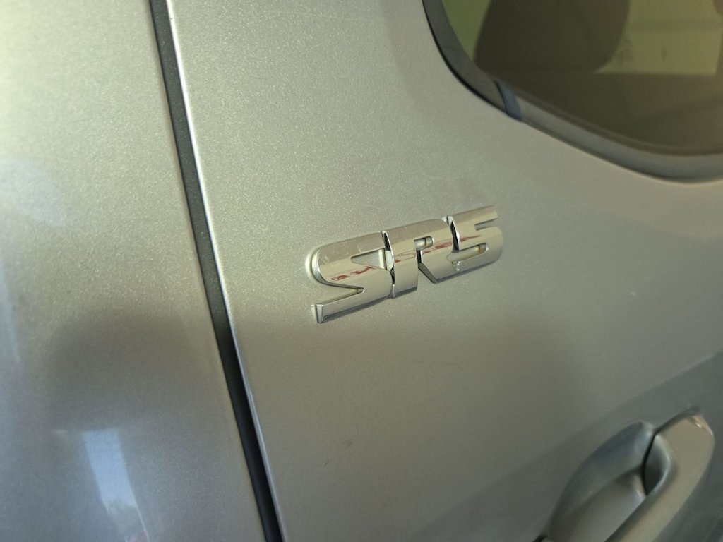 Thumbnail: 2016 Toyota Tacoma - 6