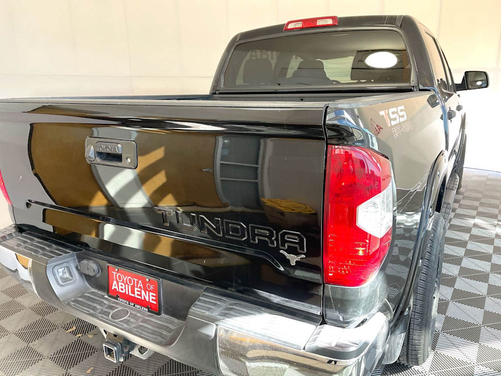 Thumbnail: 2019 Toyota Tundra - 18