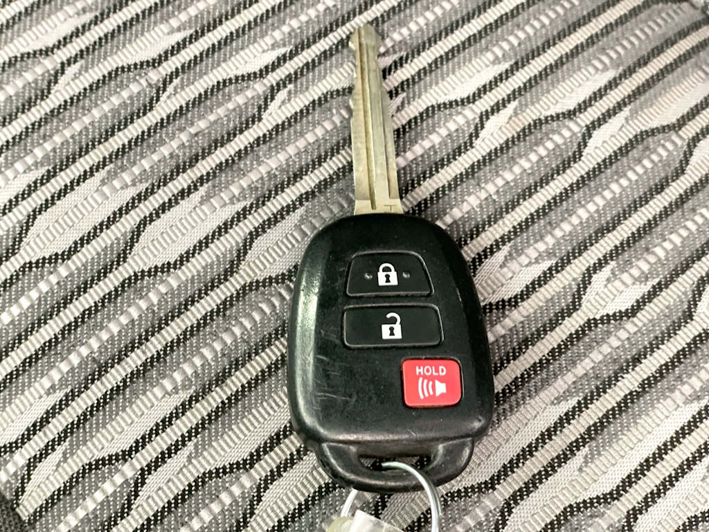 Thumbnail: 2019 Toyota Tundra - 16