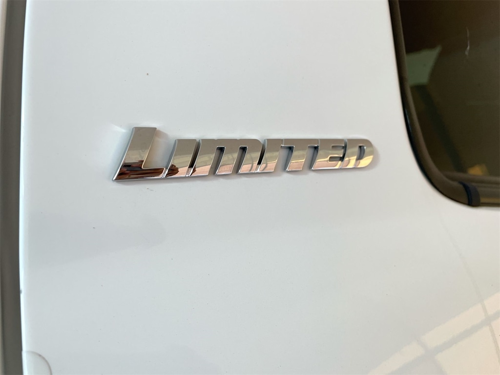 Thumbnail: 2017 Toyota Tundra - 7