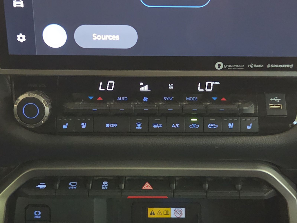 Thumbnail: 2024 Toyota Tundra - 25