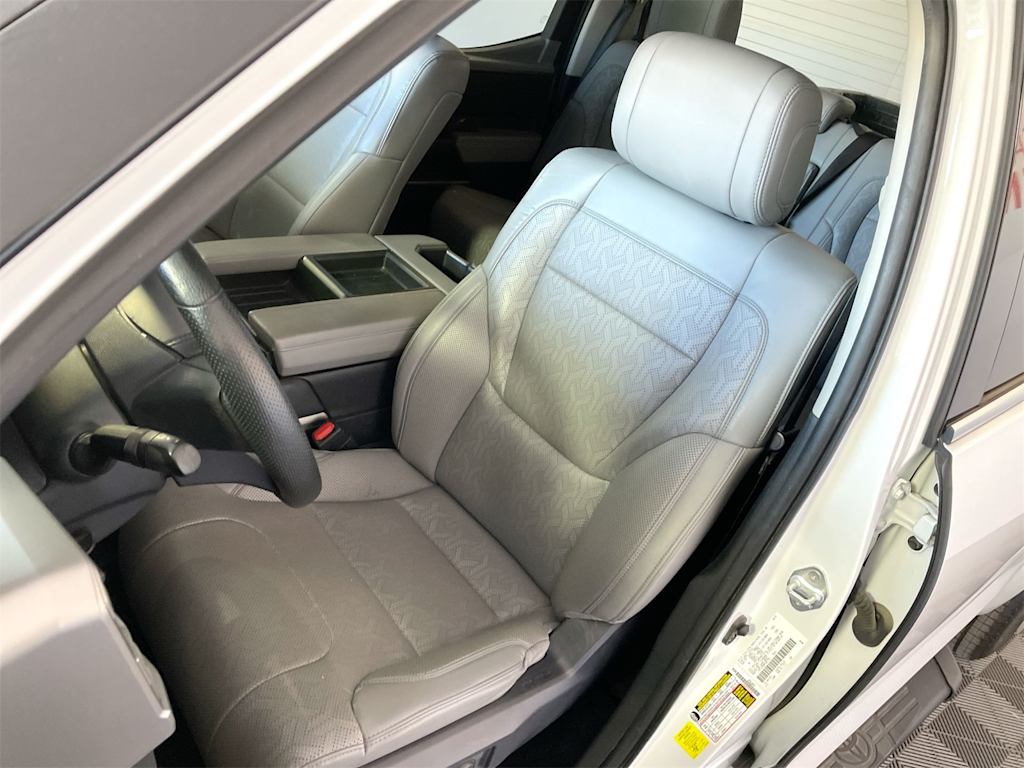 Thumbnail: 2023 Toyota Tundra - 11