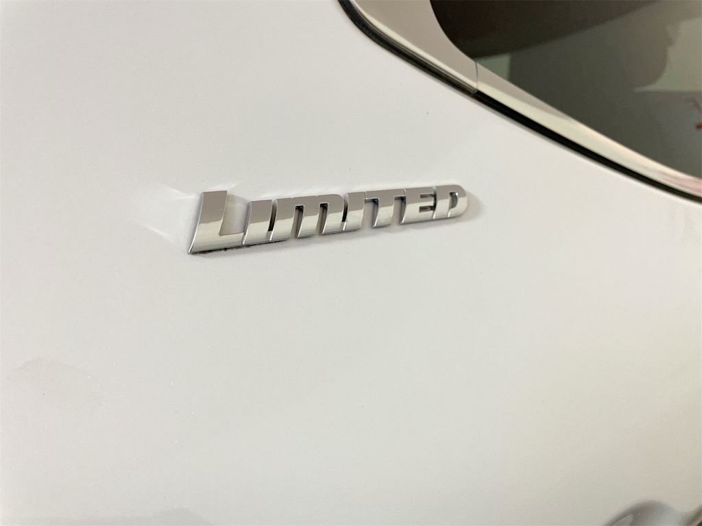 Thumbnail: 2023 Toyota Tundra - 7