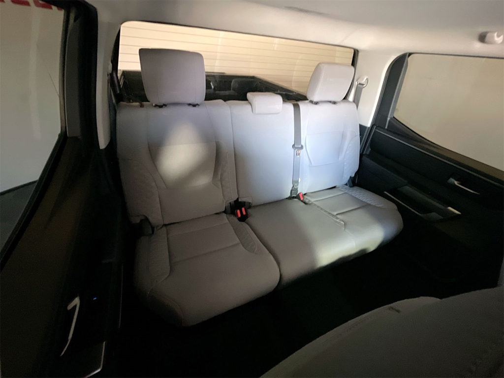 Thumbnail: 2022 Toyota Tundra - 23