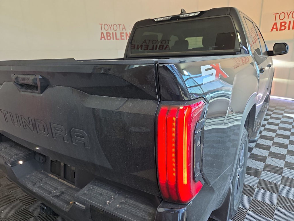 Thumbnail: 2024 Toyota Tundra - 18