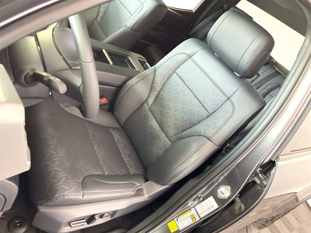 Thumbnail: 2025 Toyota Tundra - 12