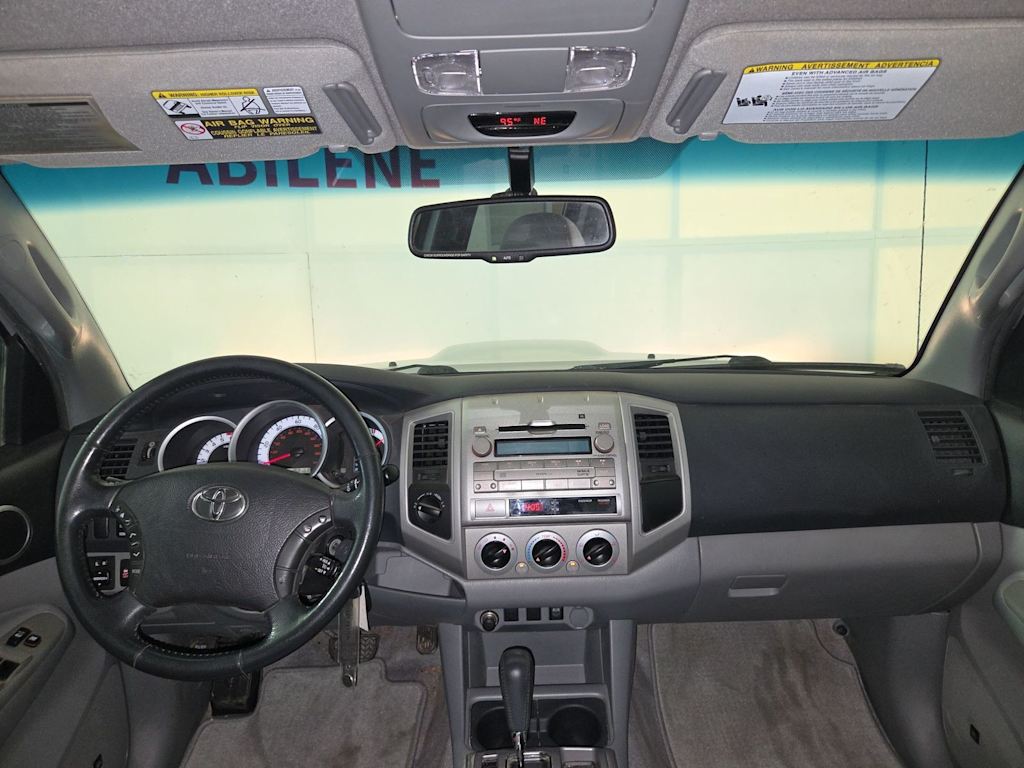 Thumbnail: 2011 Toyota Tacoma - 9